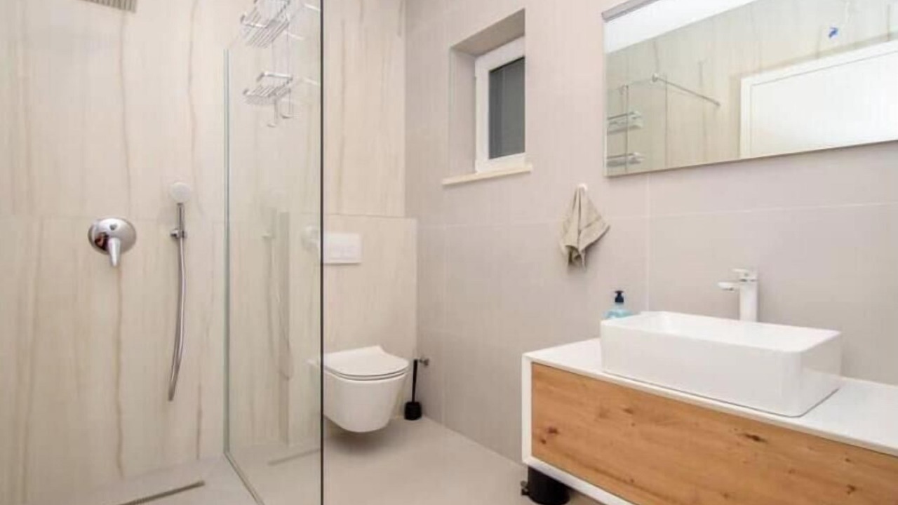 Photo of Bathroom in Loborika