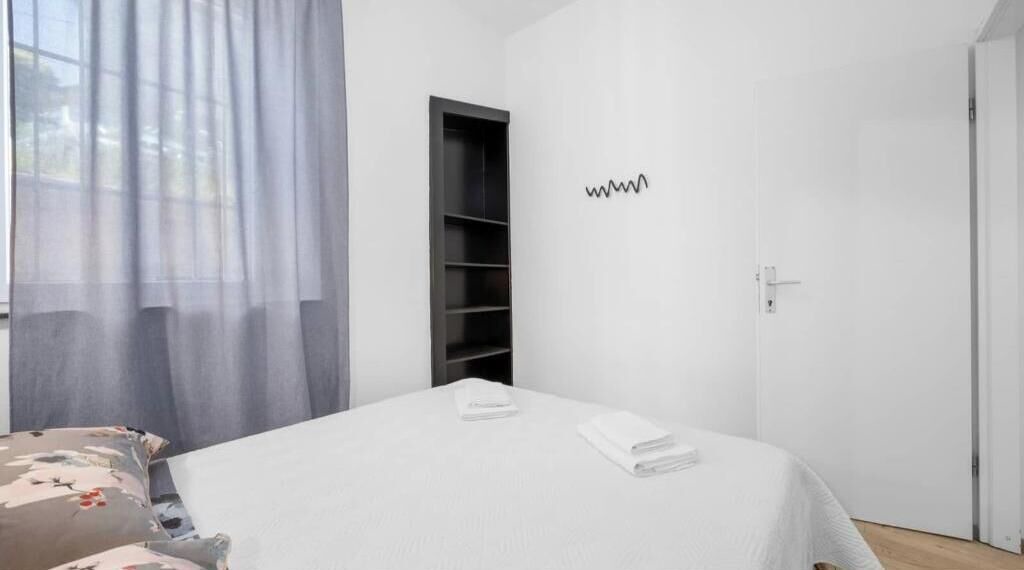 Photo of Bedroom in Loborika
