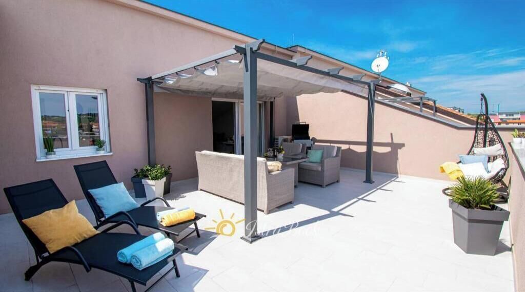 Photo of Patio Balcony in Loborika