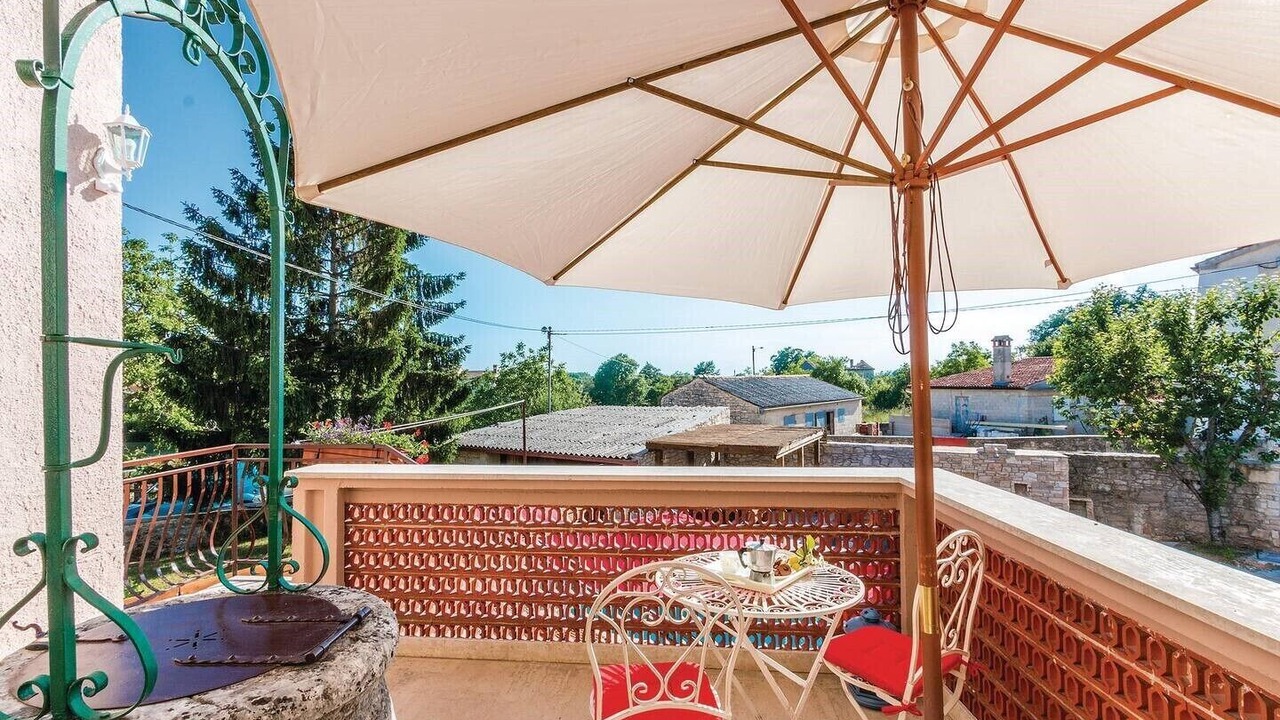 Photo of Outdoor in Peresiji