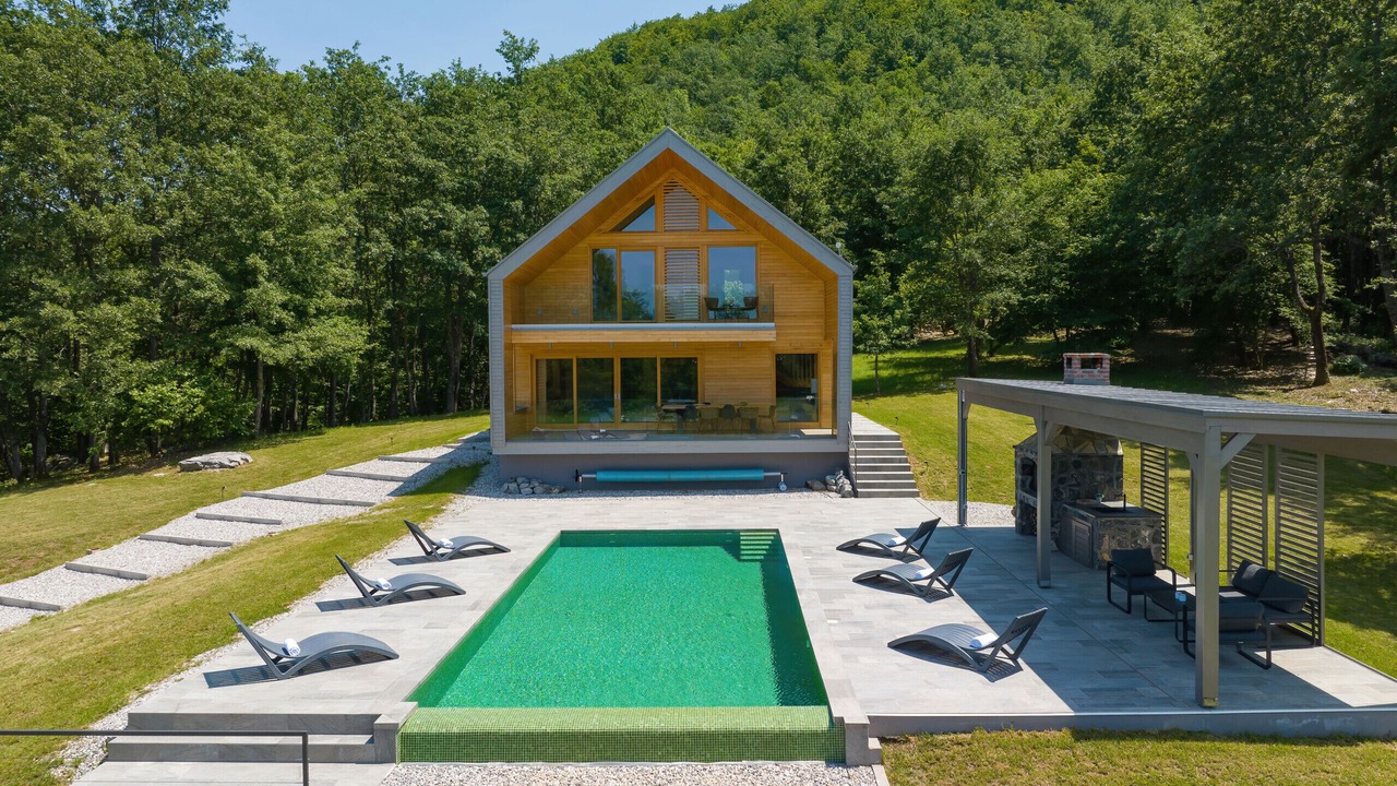 Photo of Outdoor in Lovinac