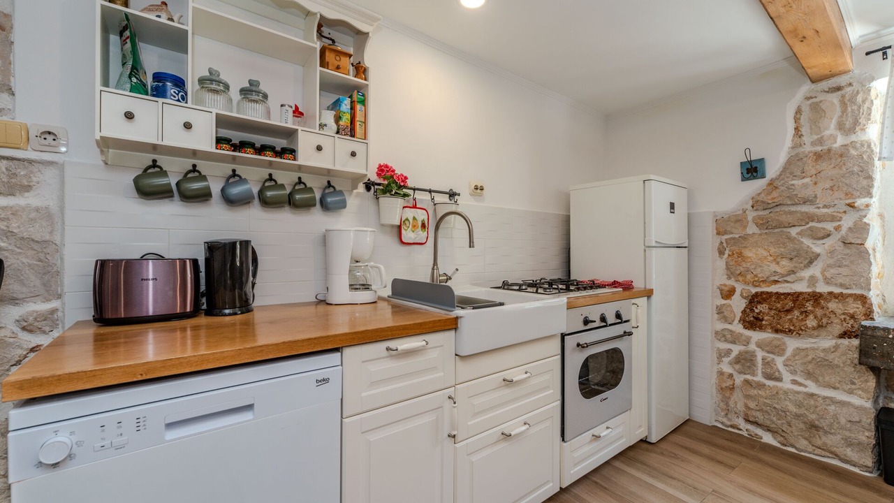Photo of Kitchen in Supetarska Draga