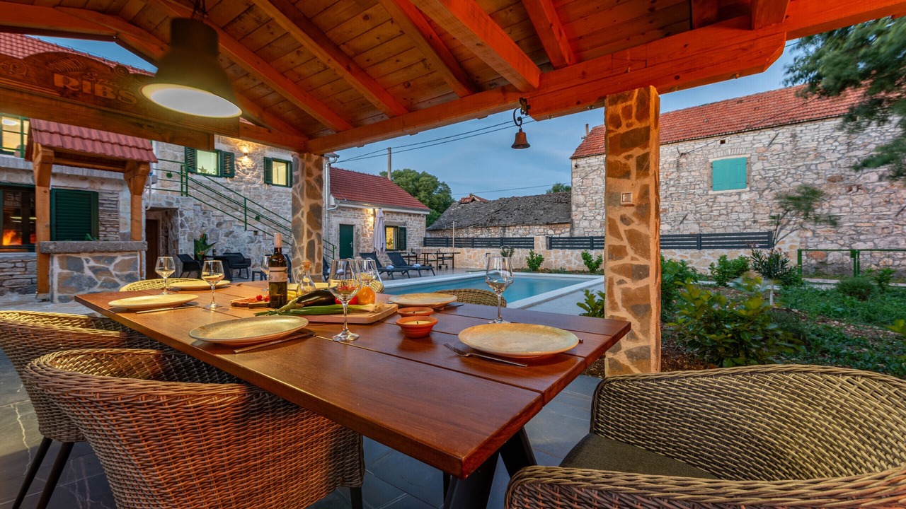 Photo of Outdoor in Oklaj