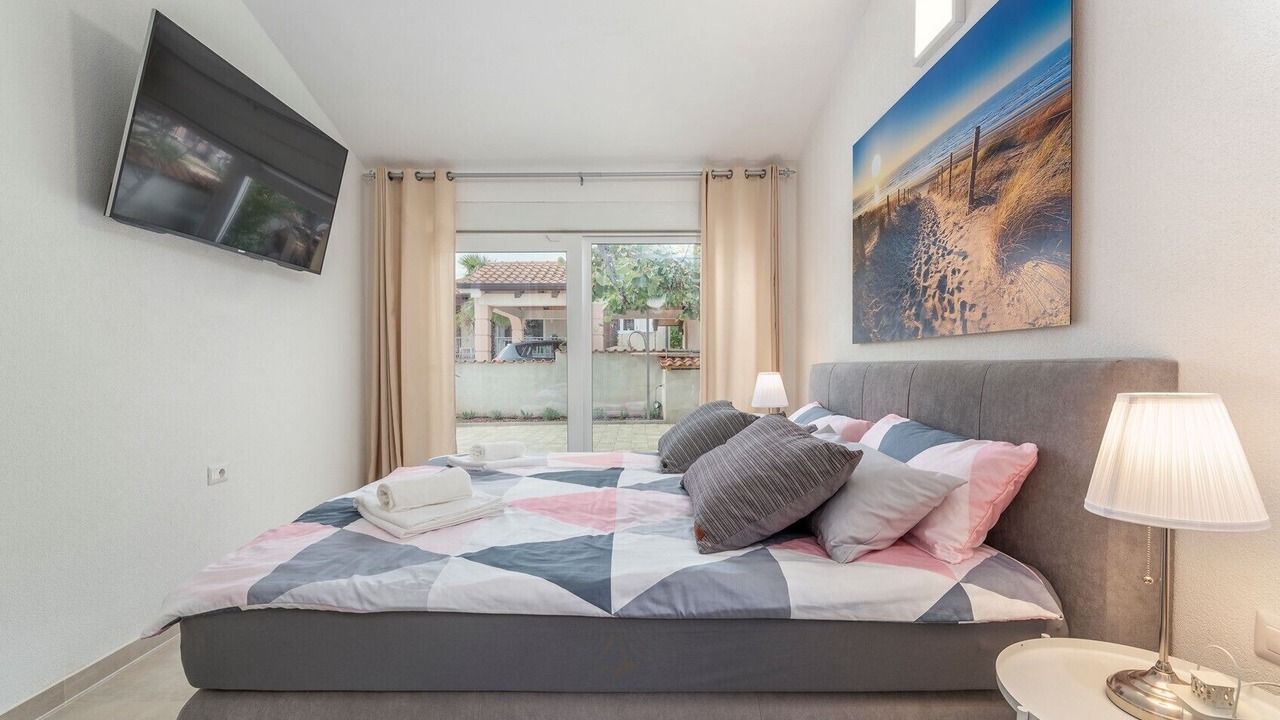 Photo of Bedroom in Zbandaj