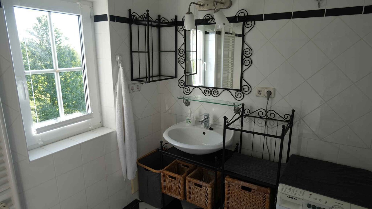 Photo of Bathroom in Semic