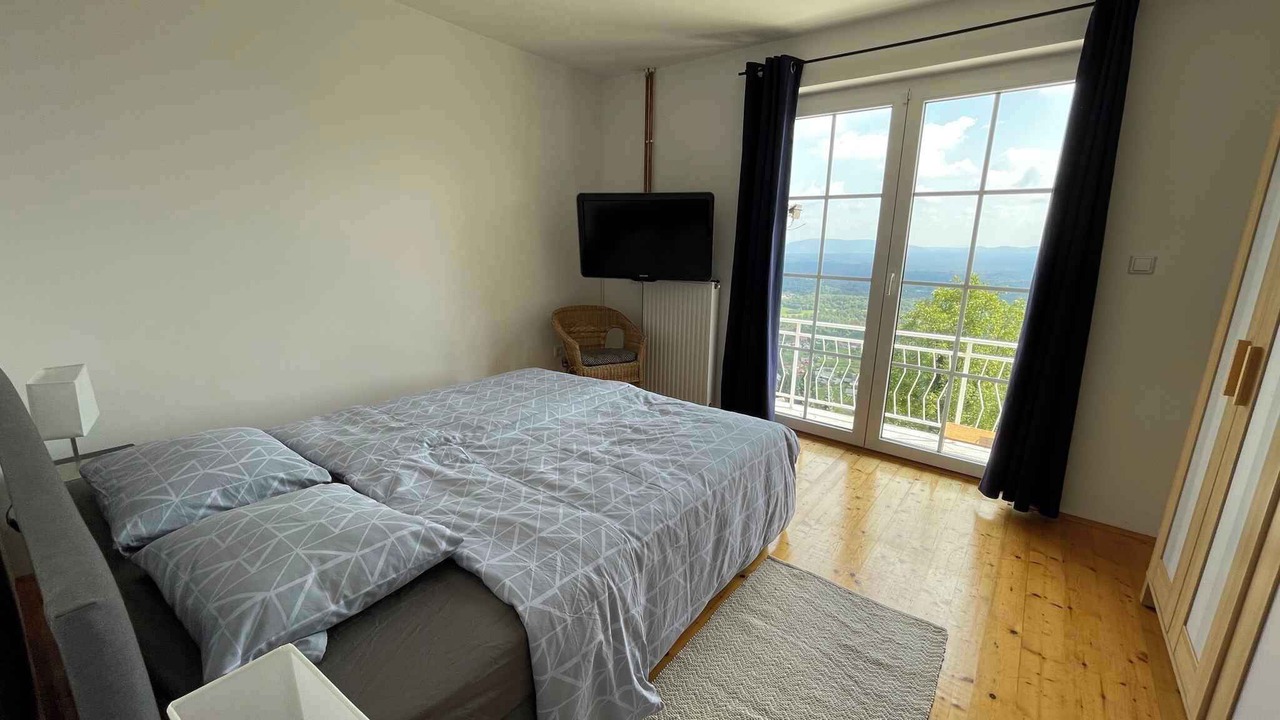 Photo of Bedroom in Semic