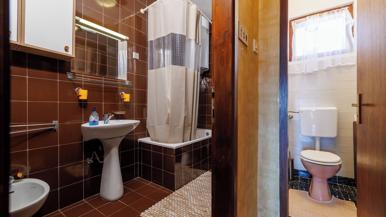 Photo of Bathroom in Klanfari