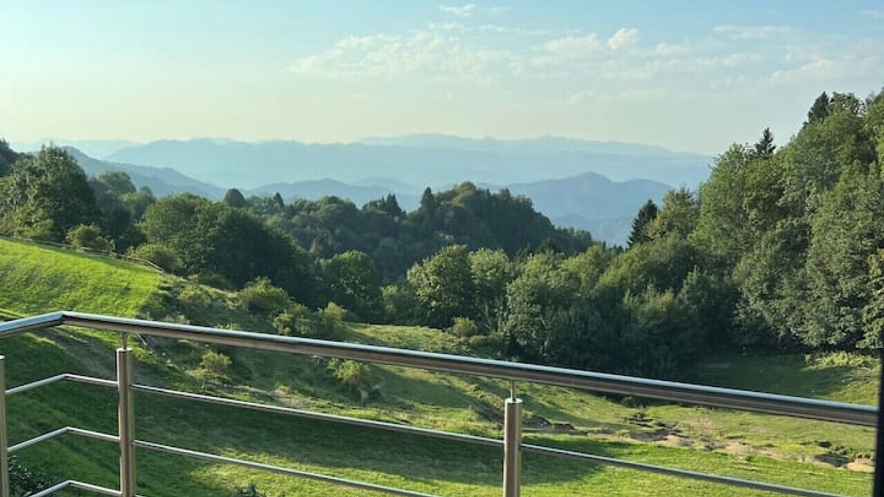 Photo of Outdoor in Kambresko