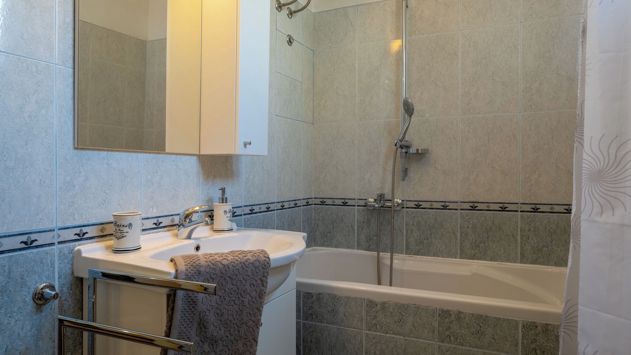 Photo of Bathroom in Kavran