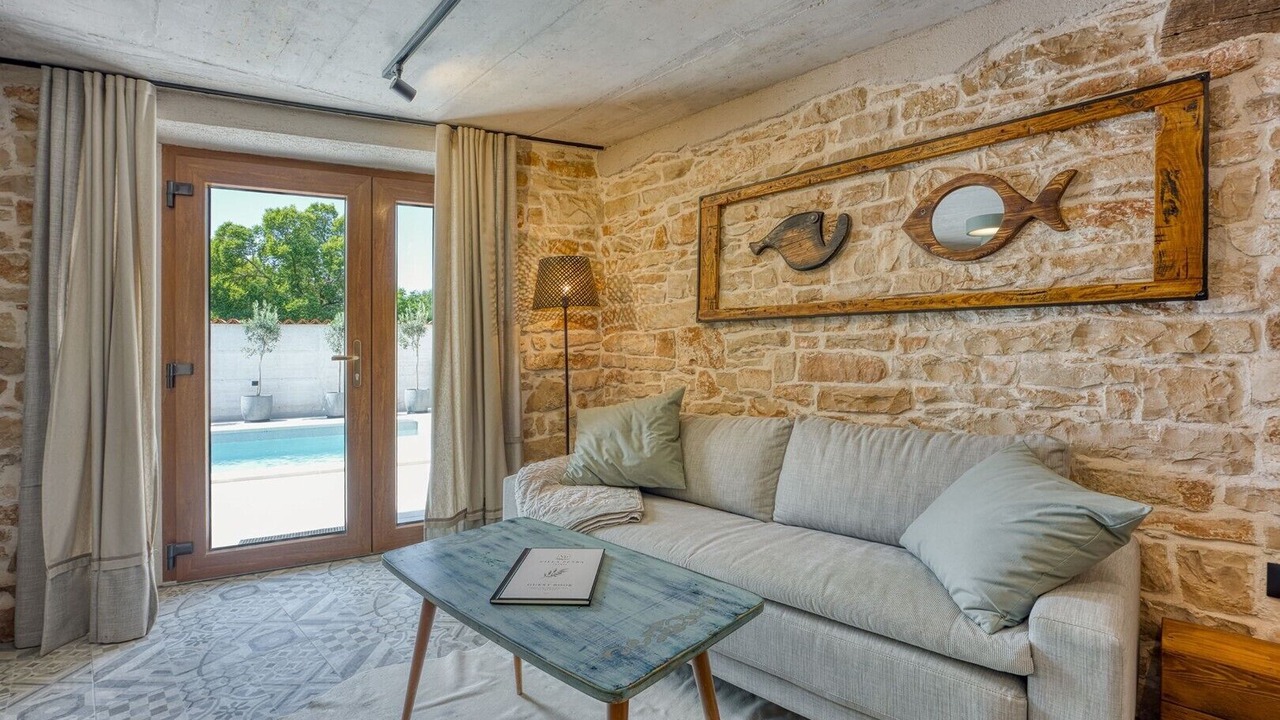 Photo of Livingroom in Gajana
