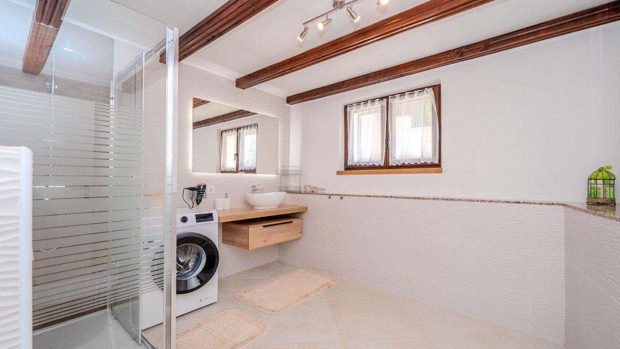 Photo of Bathroom in Mundanije