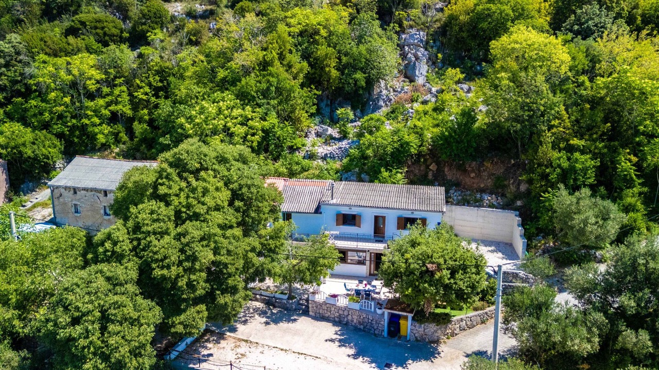 Photo of Outdoor in Mundanije