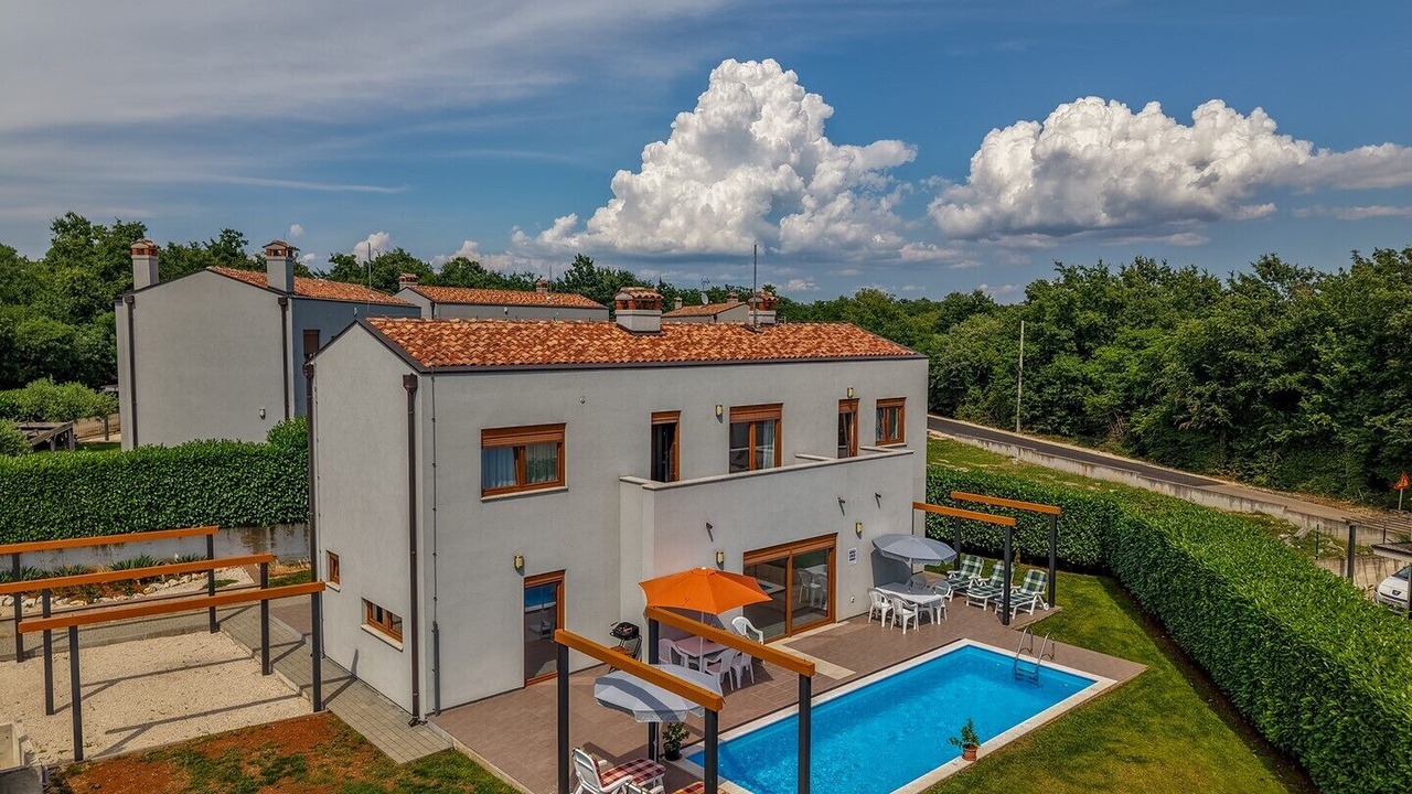 Photo of Outdoor in Buici