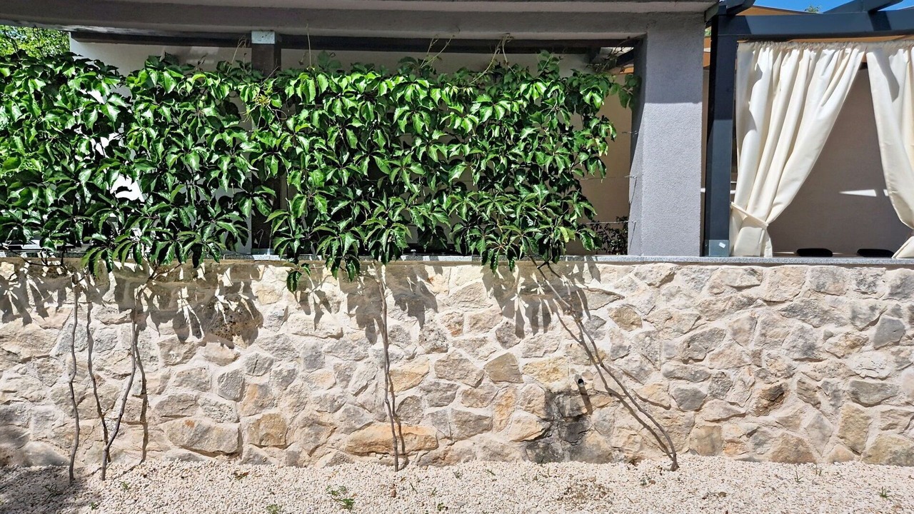 Photo of Patio Balcony in Oklaj