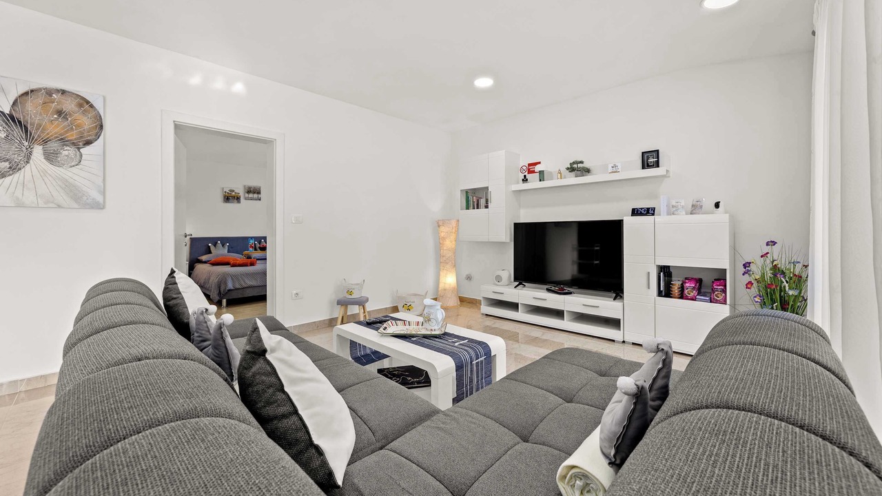 Photo of Livingroom in Orihi