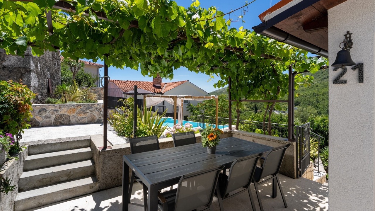Photo of Outdoor in Zagore