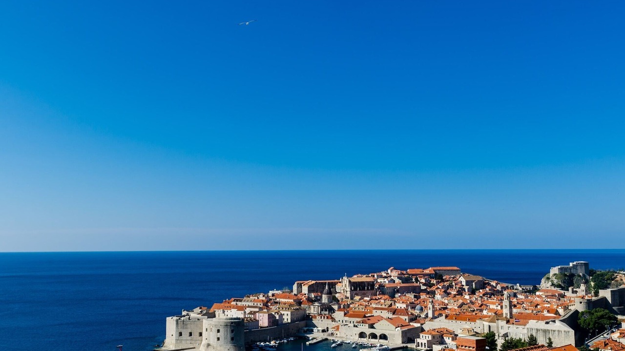 Photo of Others in Ploce