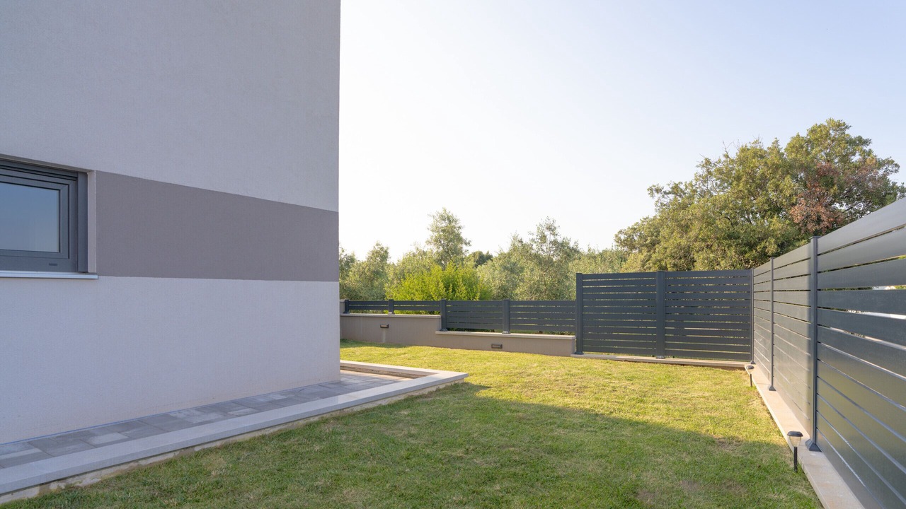 Photo of Outdoor in Stinjan