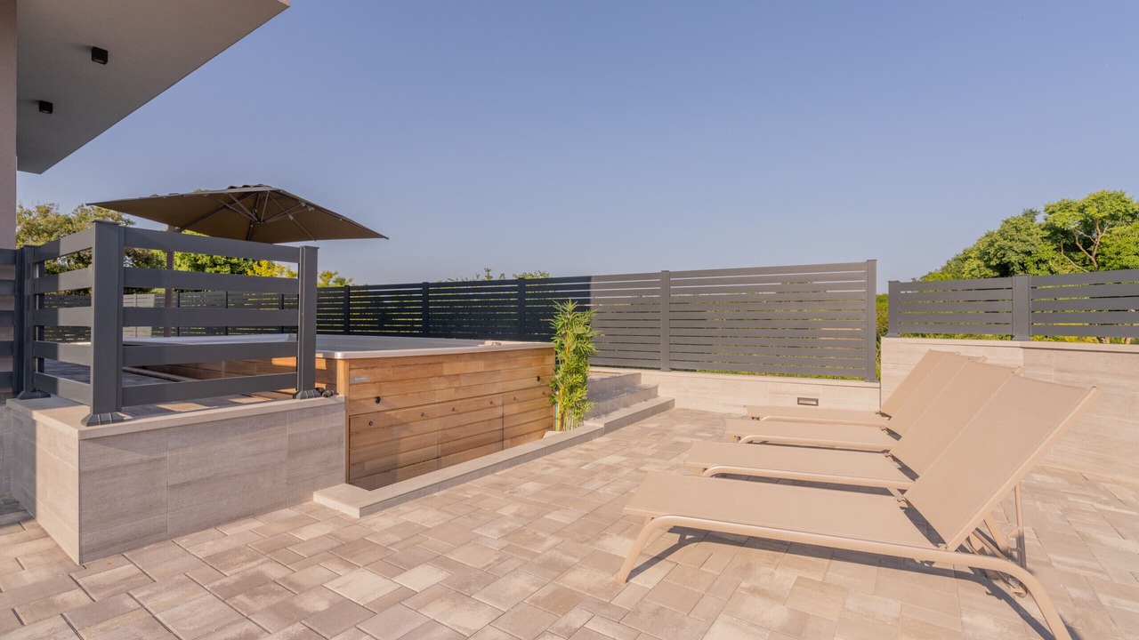 Photo of Patio Balcony in Stinjan