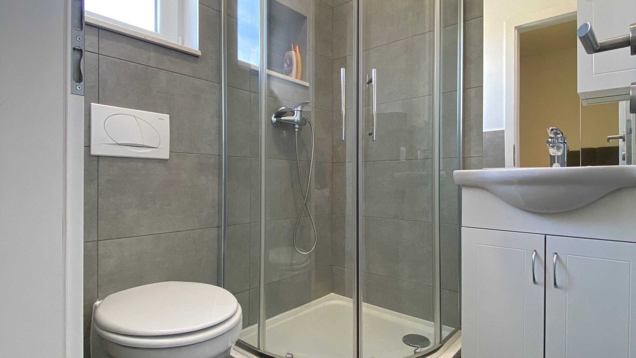 Photo of Bathroom in Sarsoni