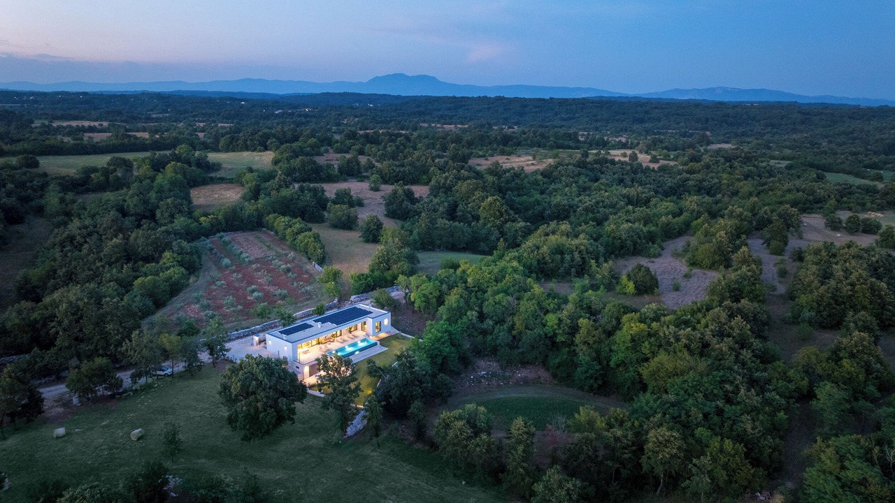 Photo of Outdoor in Krculi