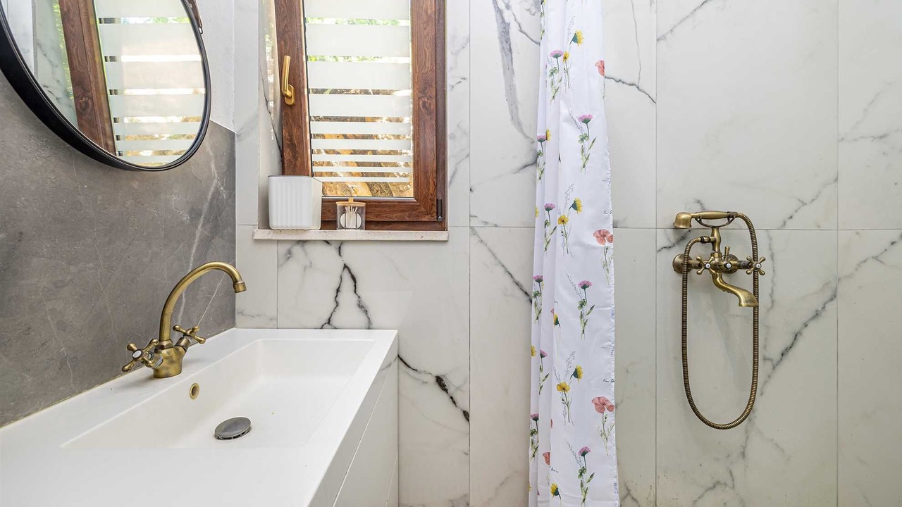 Photo of Bathroom in Omisalj