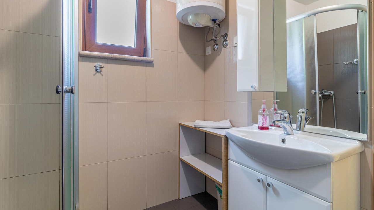 Photo of Bathroom in Karojba
