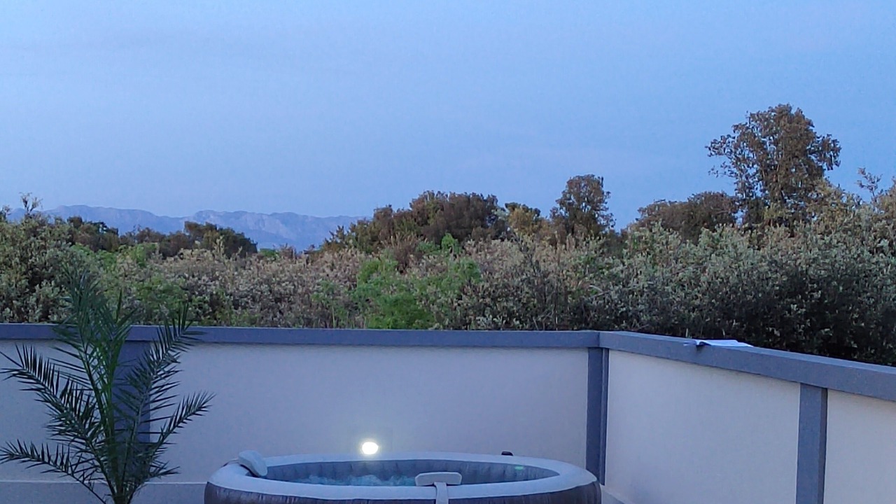 Photo of Outdoor in Petrcane