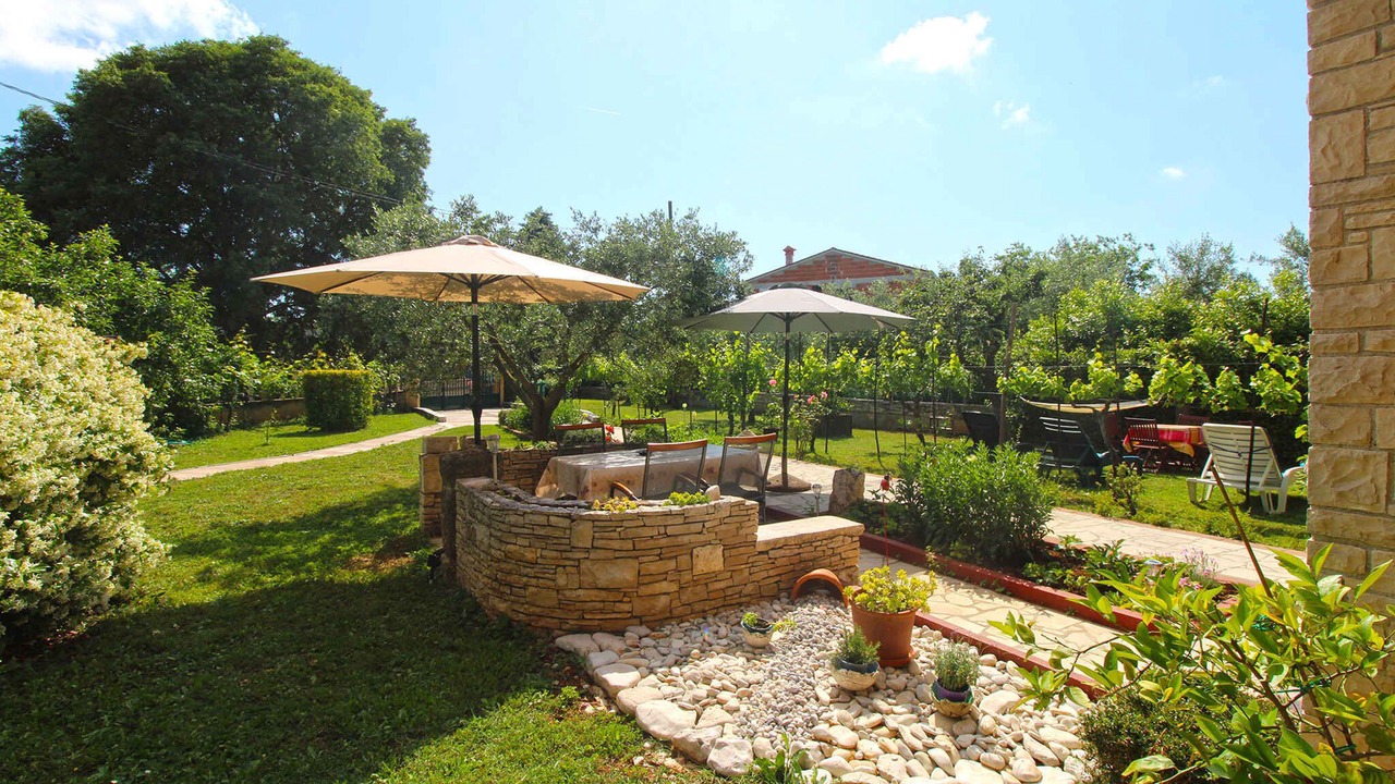 Photo of Outdoor in Muntic