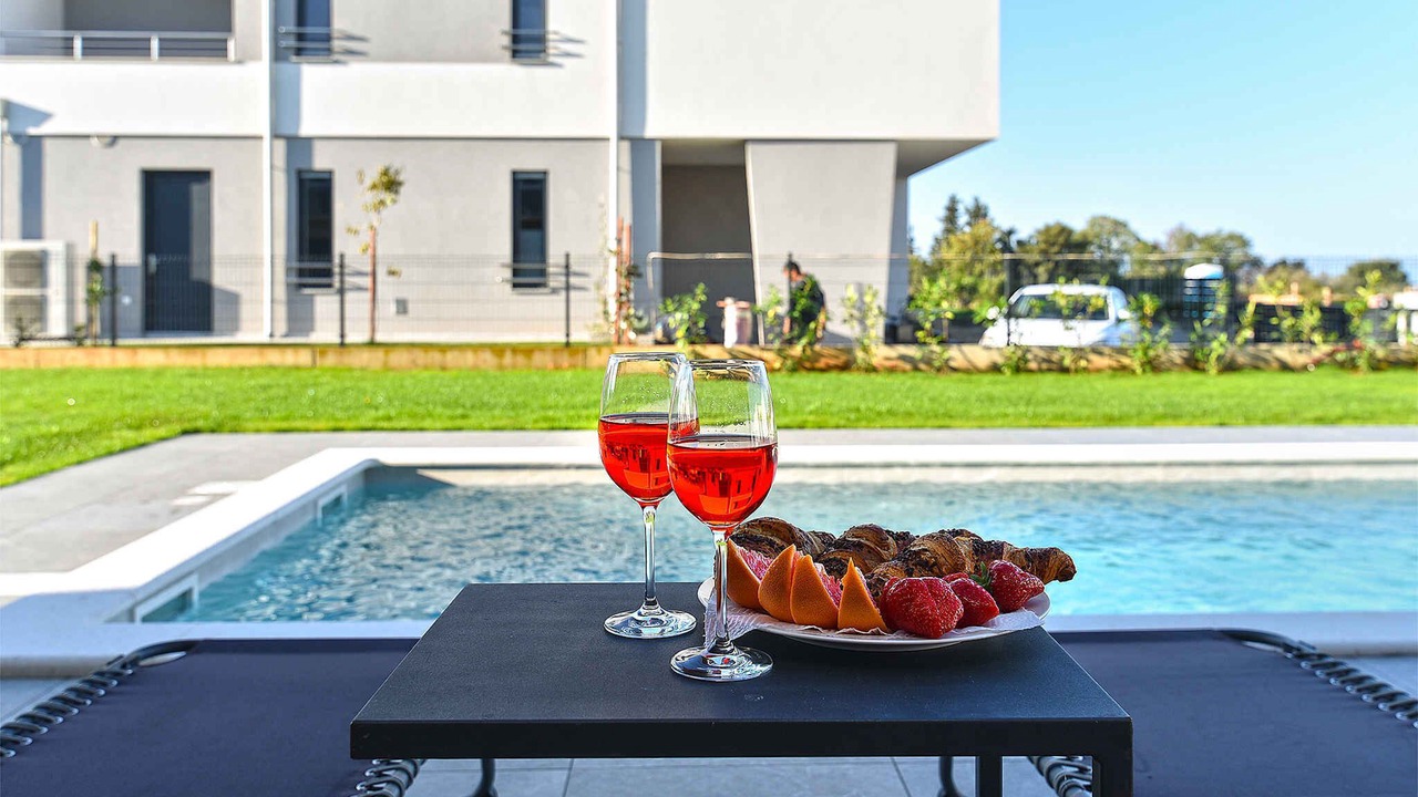 Photo of Outdoor in Peroj