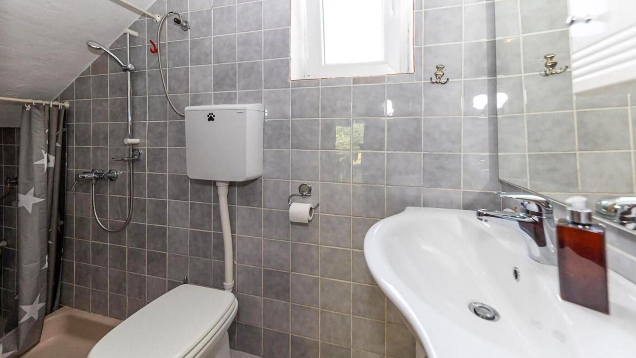 Photo of Bathroom in Grizane