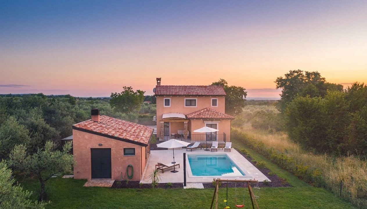 Photo of Outdoor in Muntic