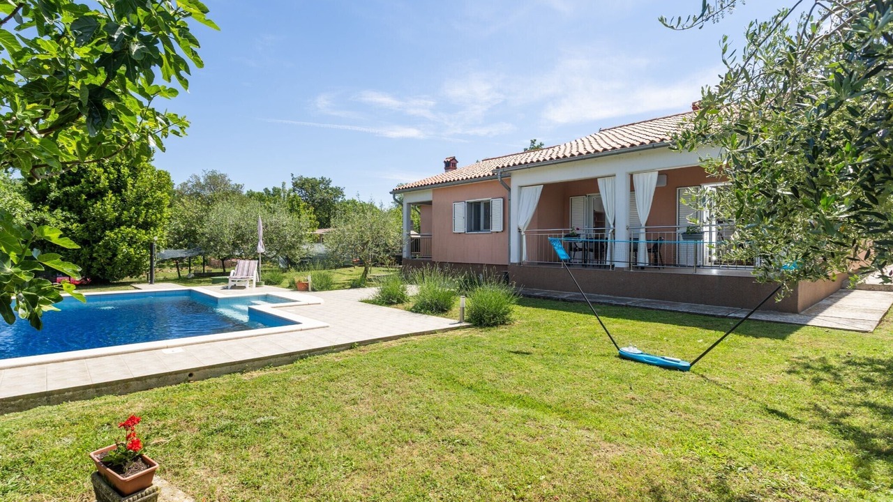 Photo of Outdoor in Rogocana