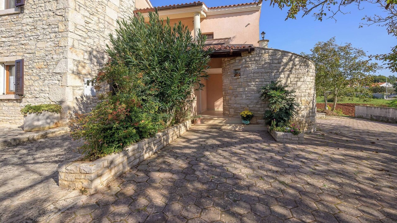 Photo of Outdoor in Pavicini