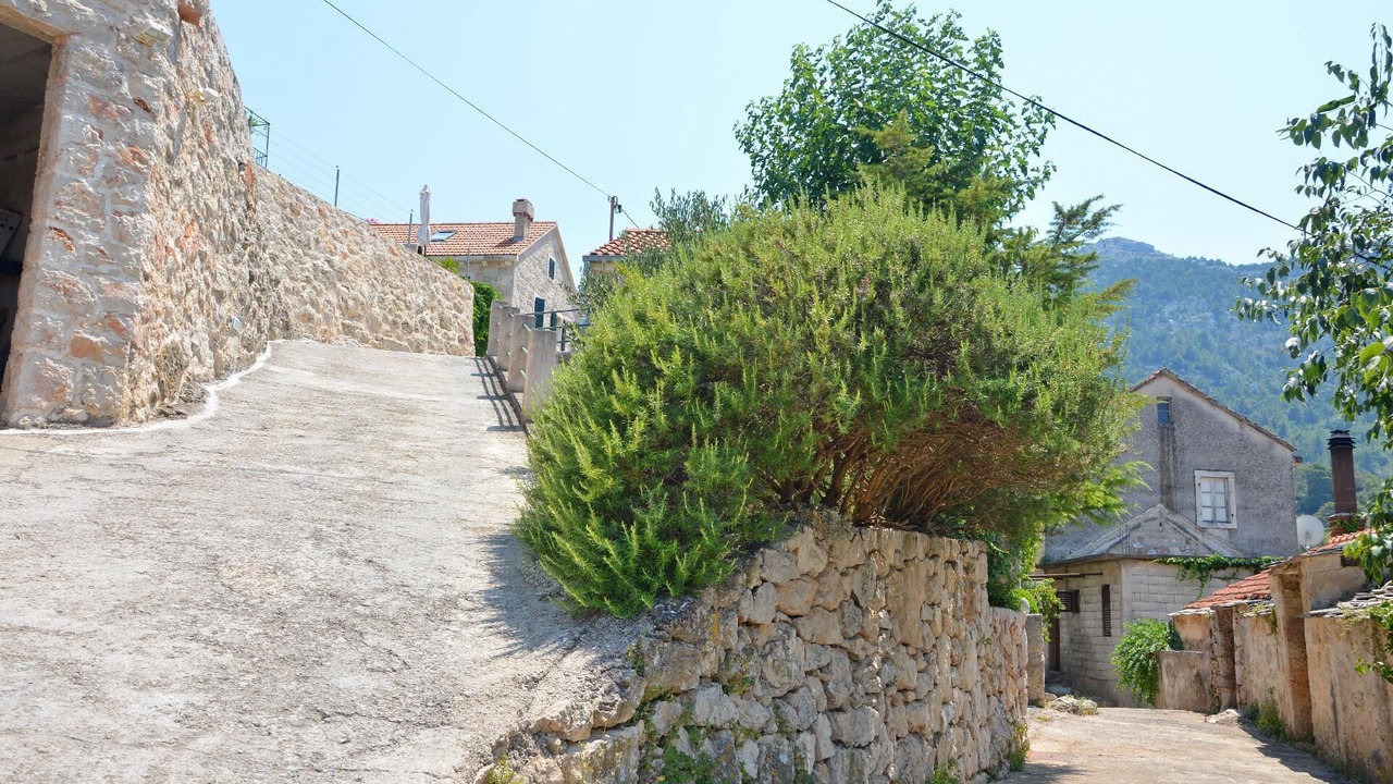 Photo of Outdoor in Vrisnik