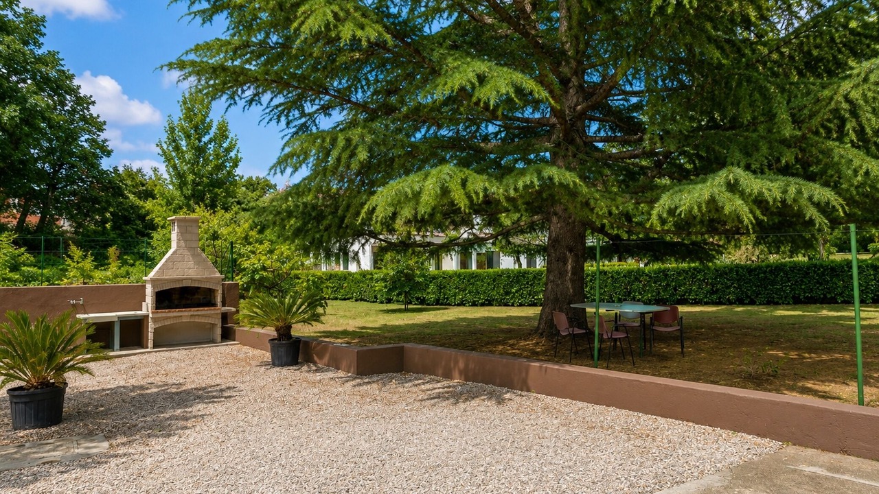 Photo of Outdoor in Vinez