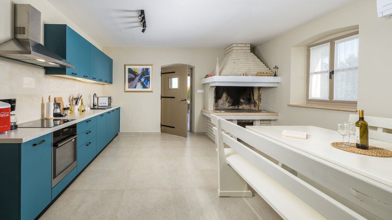 Photo of Kitchen in Baderna