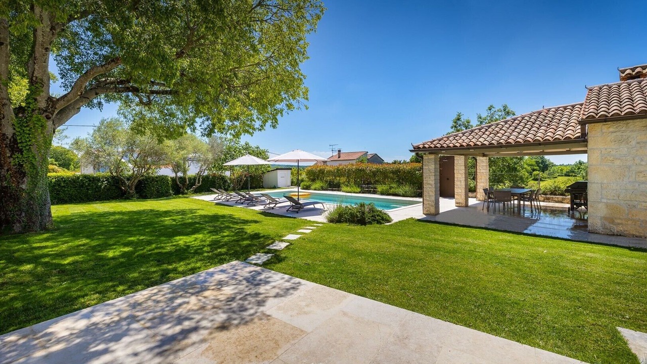 Photo of Outdoor in Baderna