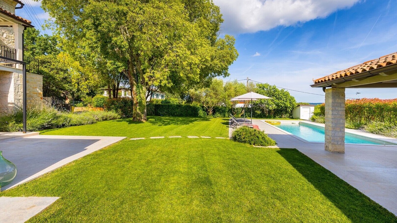 Photo of Outdoor in Baderna
