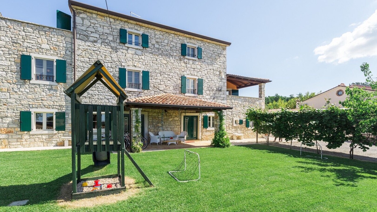Photo of Outdoor in Labinci