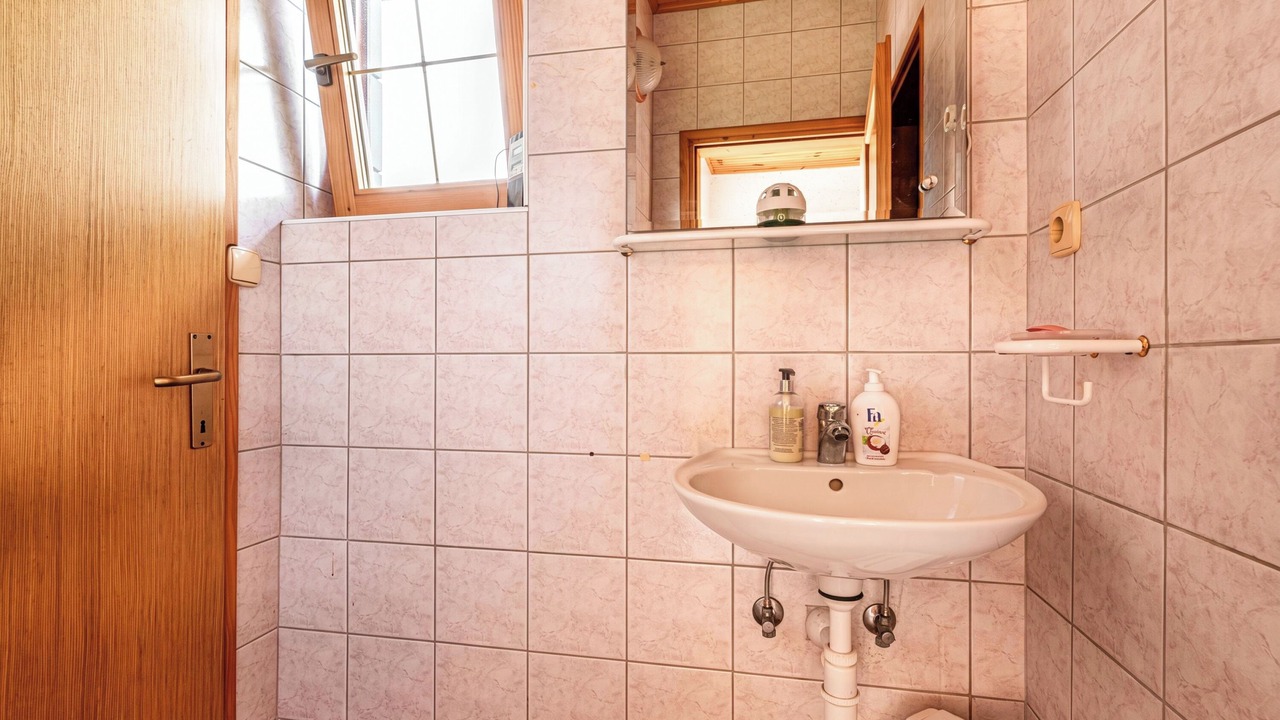 Photo of Bathroom in Semic