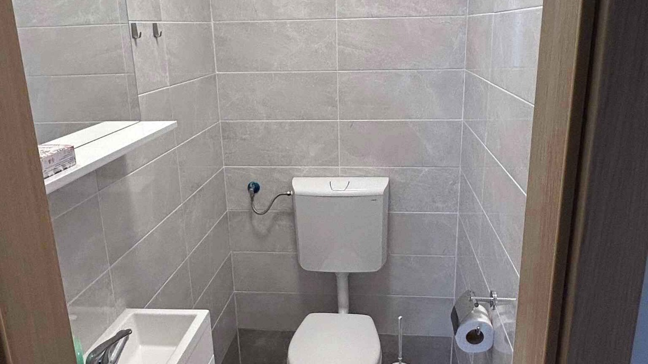 Photo of Bathroom in Porat