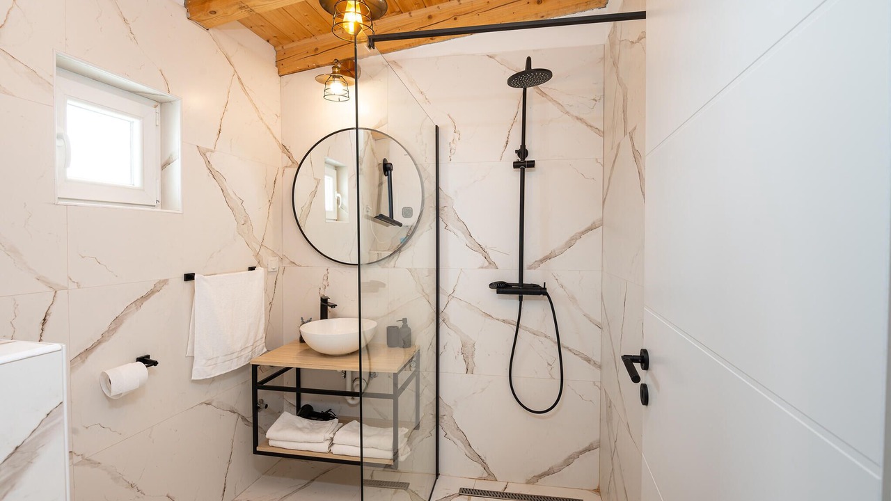 Photo of Bathroom in Klanfari