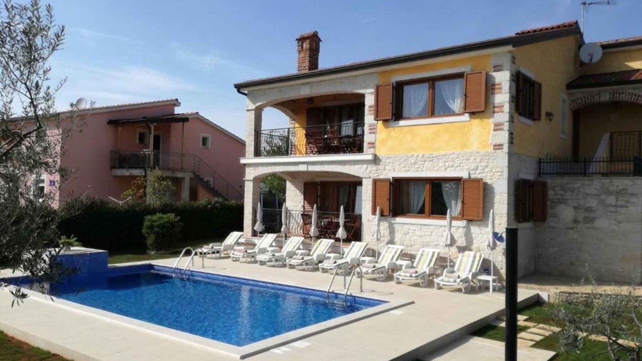 Photo of Outdoor in Buici