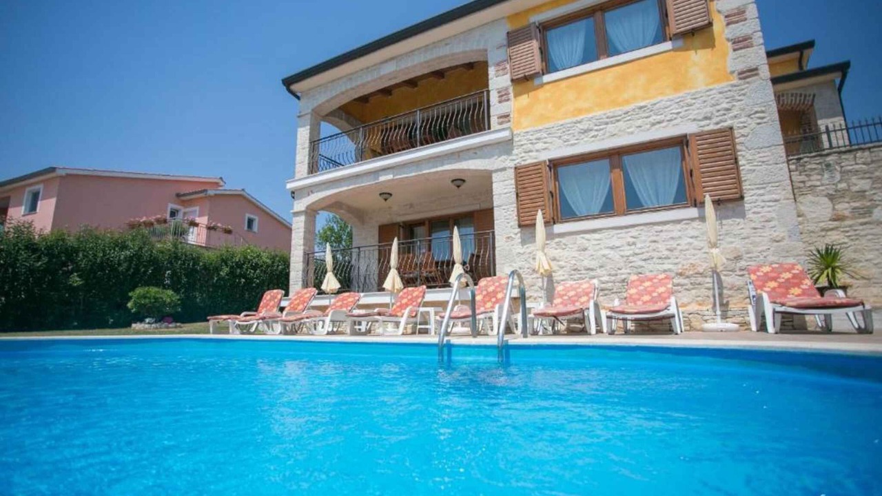 Photo of Outdoor in Buici