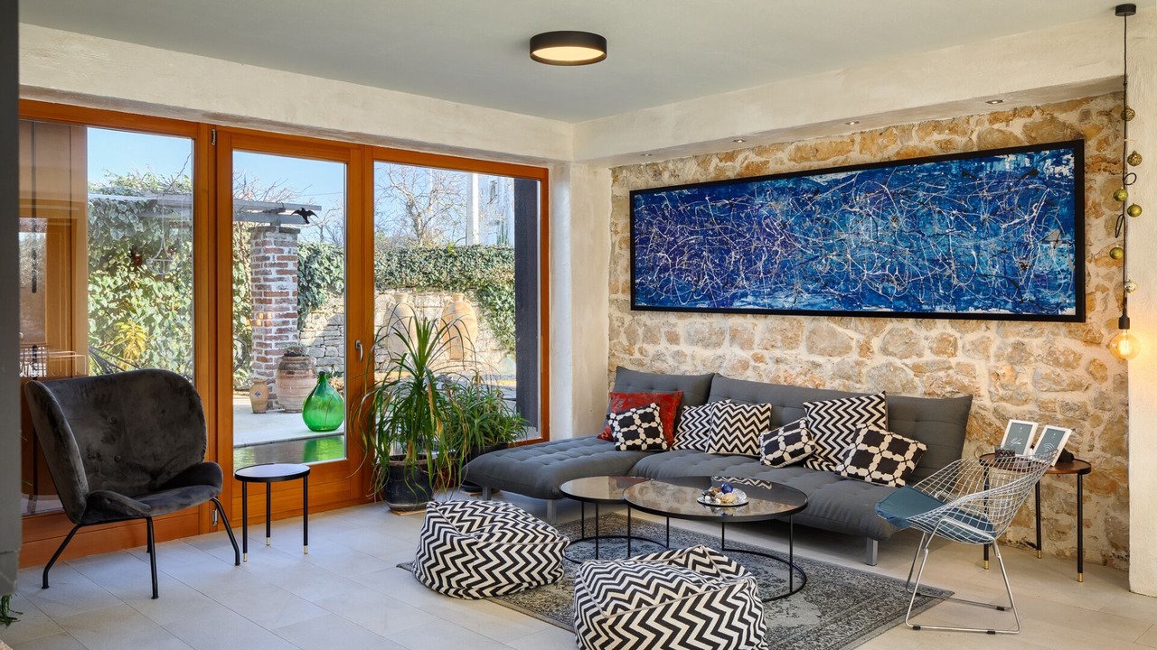 Photo of Livingroom in Filipini