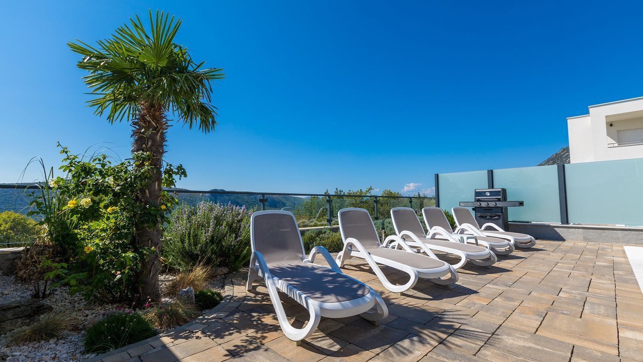Photo of Patio Balcony in Grizane