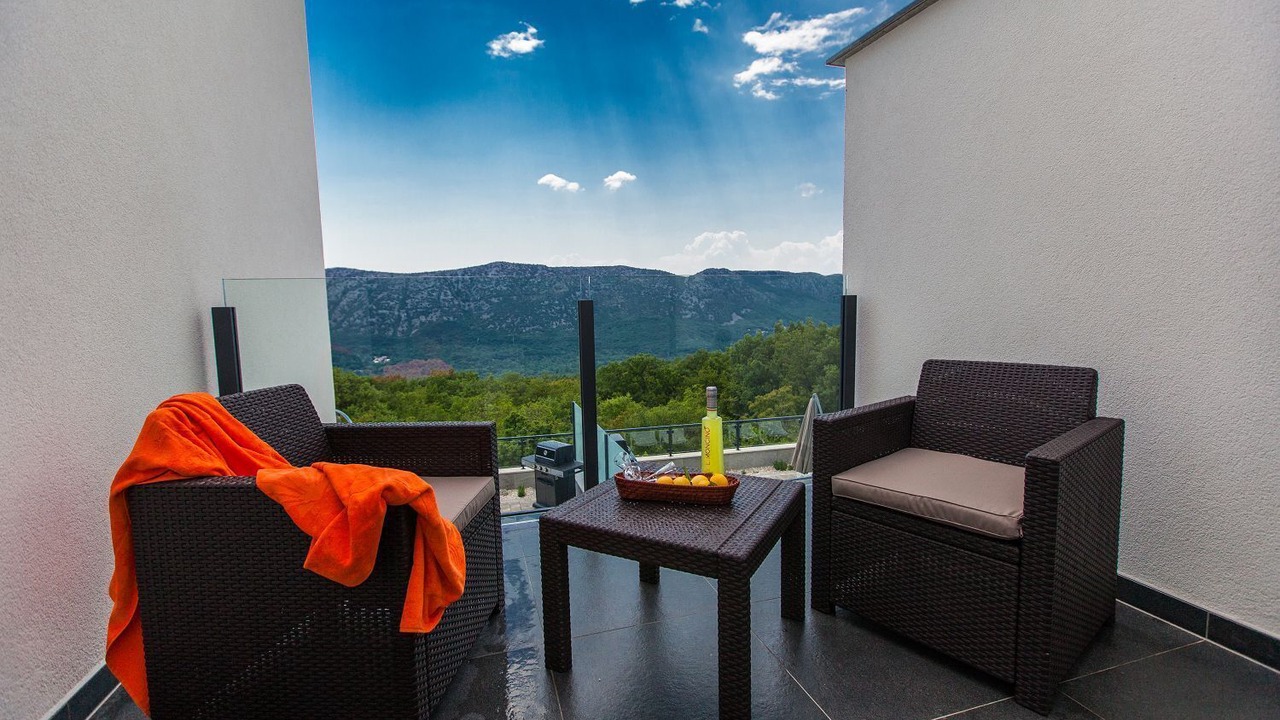 Photo of Patio Balcony in Grizane