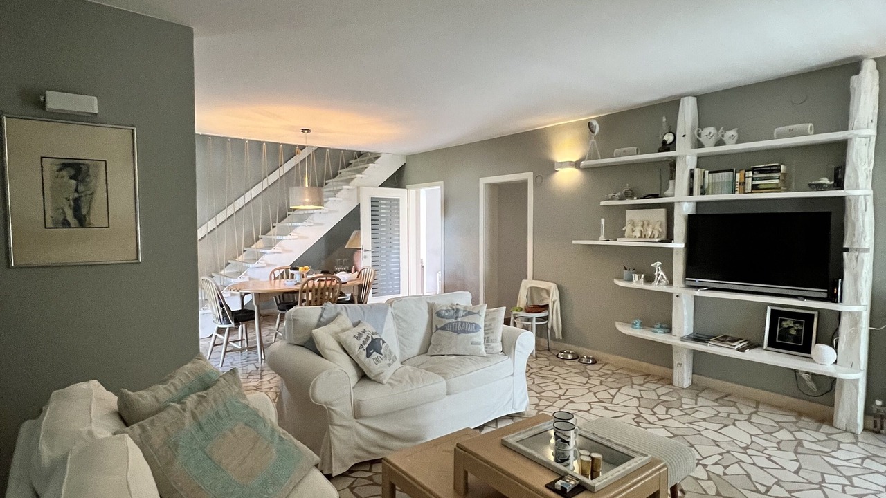 Photo of Livingroom in Duce
