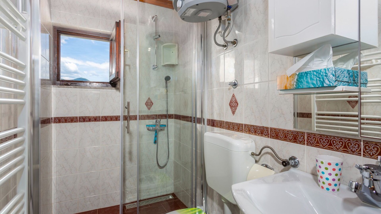 Photo of Bathroom in Liganj